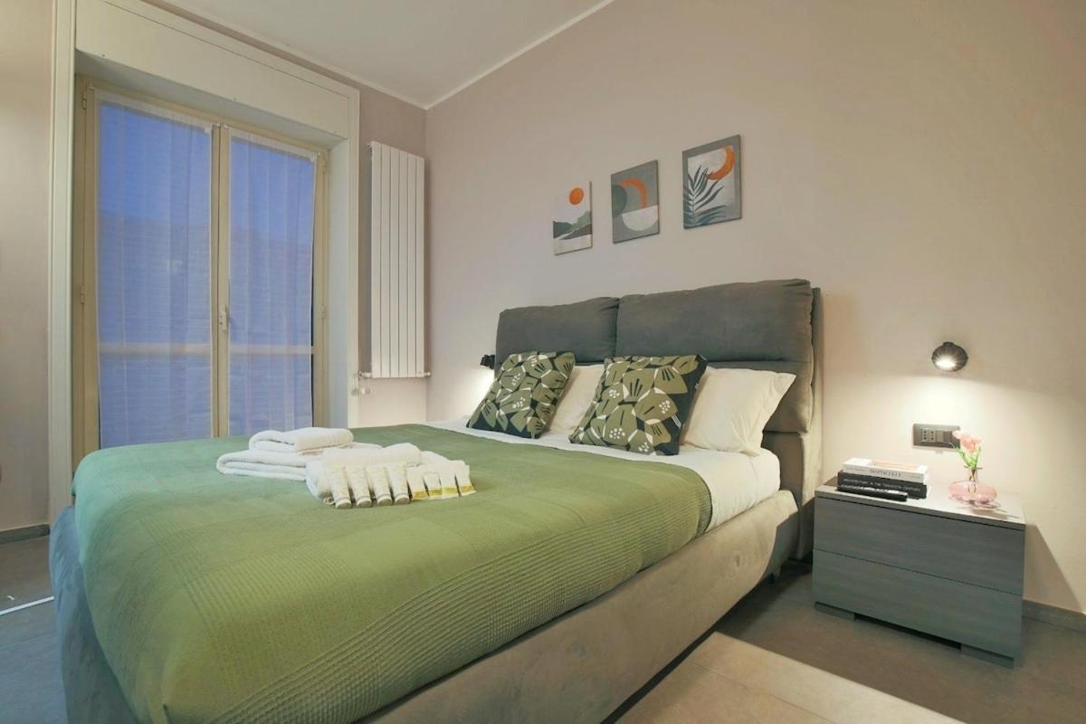Wide & Bright 2 Bedroom Flat 50m From M4 Station Appartement