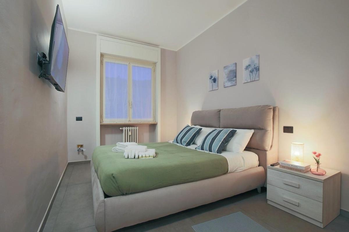 Appartement Wide & Bright 2 Bedroom Flat 50m From M4 Station Milan